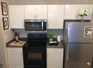 511 Aurora Ave in Naperville, IL - Building Photo - Building Photo