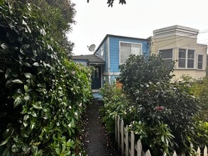 19 Miramar Ave, Unit Studio BD in San Francisco, CA - Foto de edificio - Building Photo