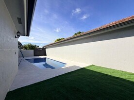 11361 SW 145th Ave in Miami, FL - Building Photo