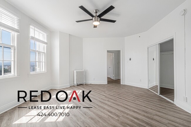 property at 2505 W 6th St