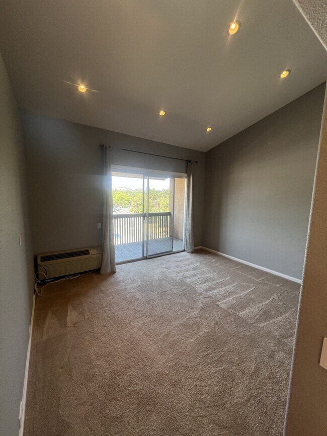 155 Sharene Ln in Walnut Creek, CA - Building Photo - Building Photo