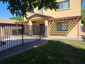 4233 E Bruce Ct in Gilbert, AZ - Building Photo - Building Photo