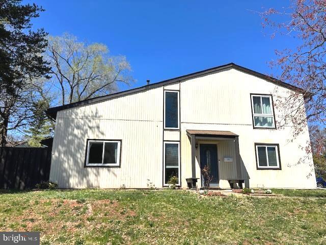 129 Willow Pl in Sterling, VA - Building Photo