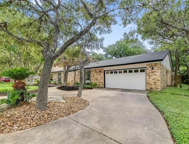 1100 St Williams Ave in Round Rock, TX - Building Photo - Building Photo