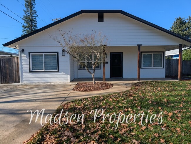 831 El Dorado St in Chico, CA - Building Photo - Building Photo