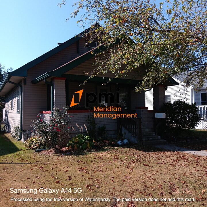 5041 W 13th St in Indianapolis, IN - Building Photo