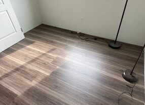 1 Hamner Ave in Eastvale, CA - Building Photo