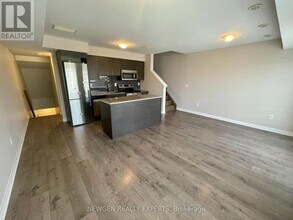153-153 William Duncan Rd in Toronto, ON - Building Photo - Building Photo