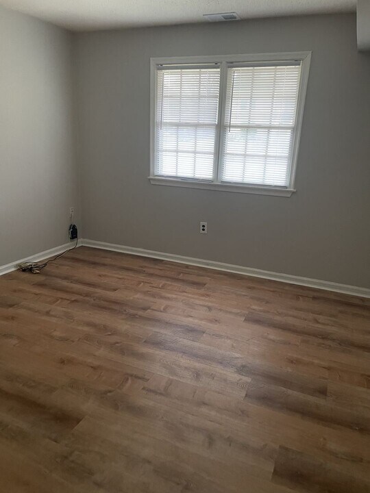 323 Jefferson St in Plymouth Meeting, PA - Building Photo