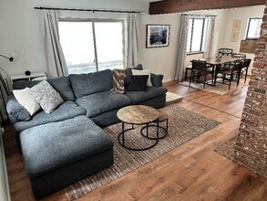 12830 Skislope Way in Truckee, CA - Building Photo - Building Photo