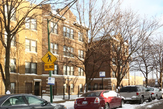 Jorge Hernandez Apartments in Chicago, IL - Building Photo - Building Photo