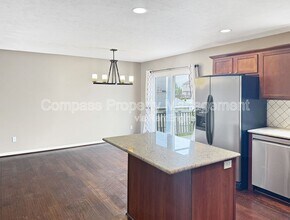 6478 Dew Pointe Ave SE in Caledonia, MI - Building Photo - Building Photo