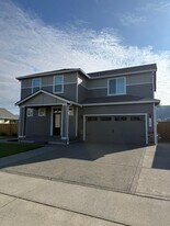 195 Jasmine Ln N in Enumclaw, WA - Building Photo