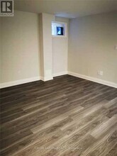 121 Stargell Crescent in Markham, ON - Building Photo - Building Photo