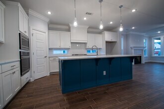 1431 Water Way Dr in Cave Springs, AR - Building Photo - Building Photo