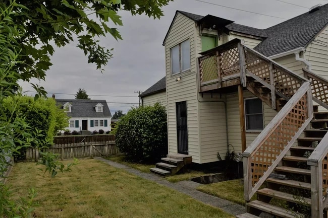 1901 N Washington St, Unit B in Tacoma, WA - Building Photo - Building Photo