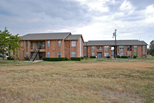 Westview Apartments in Celina, TX - Building Photo - Building Photo