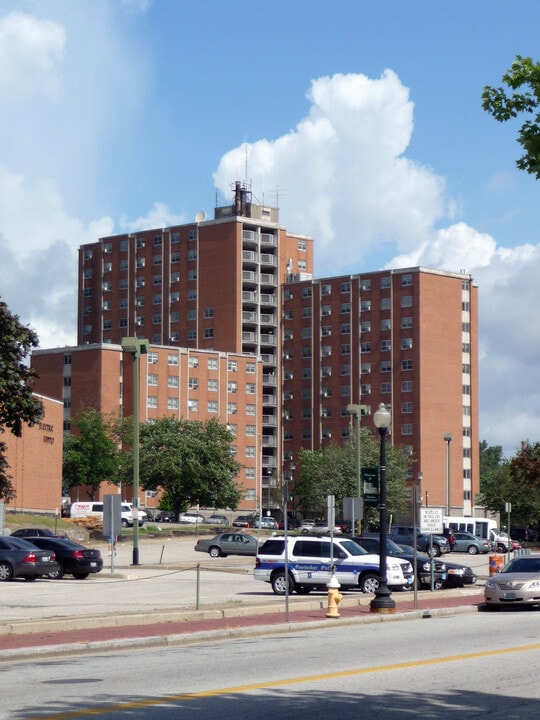 Fogarty Manor in Pawtucket, RI - Building Photo