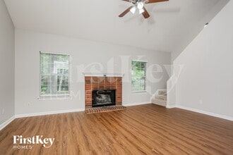 4381 Whispering Bend Dr in Memphis, TN - Building Photo - Building Photo