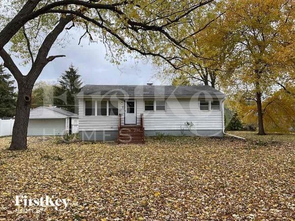 property at 1355 S Oakland Ave