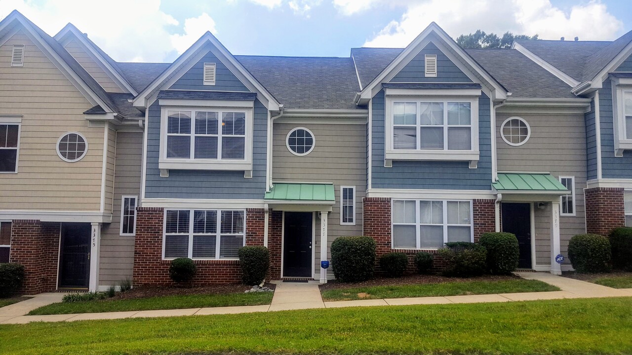 3377 Weston Street in Charlotte, NC - Foto de edificio