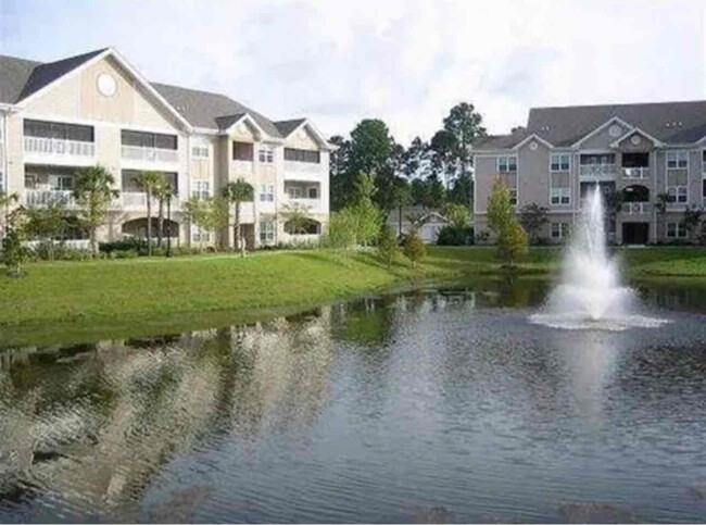 property at 4924 Bluffton Parkway