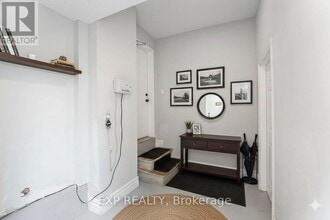 2 Morden Crescent in Ajax, ON - Building Photo - Building Photo