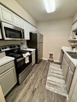 Memorial Fountain in Houston, TX - Building Photo