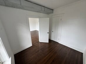 7955 S Elizabeth St in Chicago, IL - Building Photo - Building Photo
