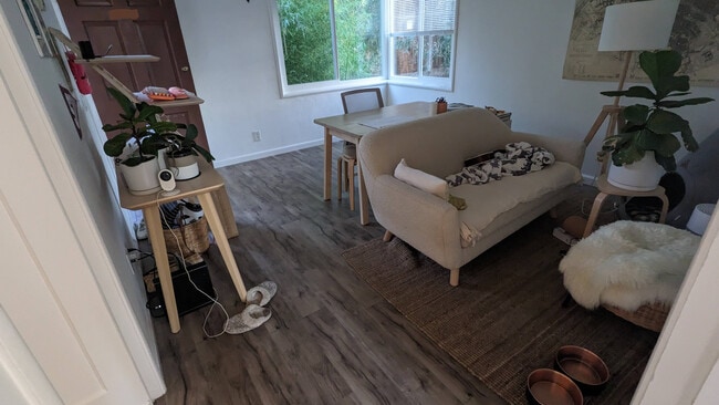 2092 Yale St, Unit 2092 in Palo Alto, CA - Building Photo - Building Photo