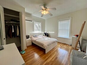 12 Chiswick Rd, Unit 12 in Boston, MA - Foto de edificio - Building Photo
