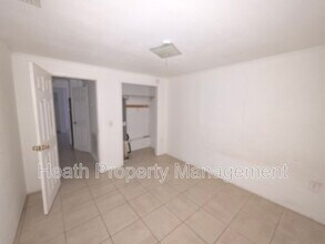 504 6th Ave NW in Largo, FL - Building Photo - Building Photo