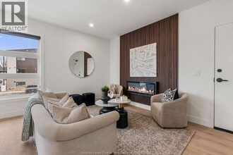 3871 Howard Ave in Windsor, ON - Building Photo - Building Photo