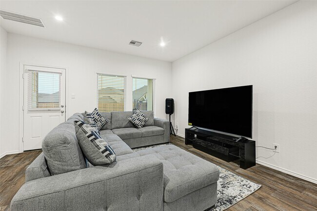 31203 Heddington Ln in Fulshear, TX - Building Photo - Building Photo