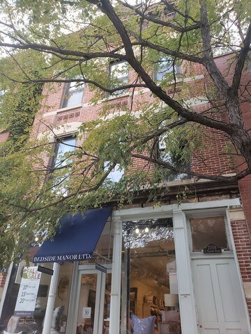 2056 N Halsted St in Chicago, IL - Building Photo