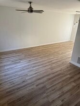 283 Flagstone Way in Austell, GA - Building Photo - Building Photo