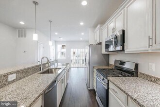 527 E 7th St in Frederick, MD - Building Photo - Building Photo