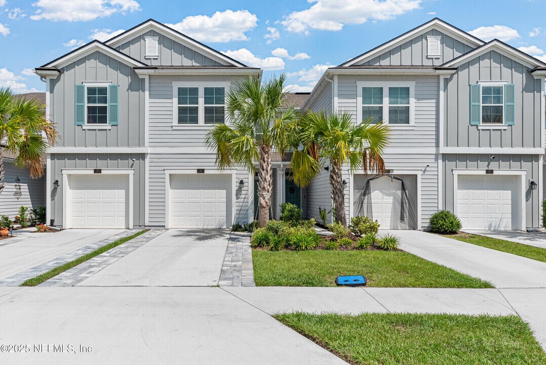 34 Ember St in St. Augustine, FL - Building Photo
