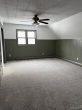 32 Front St in Rumford, ME - Foto de edificio - Building Photo