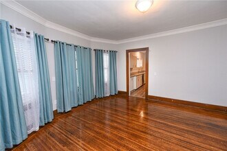 200 Elmdorf Ave in Rochester, NY - Building Photo - Building Photo