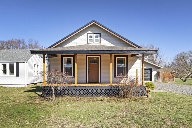 property at 54054 N Ironwood Rd