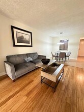 851 Three Islands Boulevard, Unit 114 in Hallandale Beach, FL - Building Photo - Building Photo
