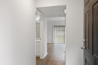 2560 W Bird St in Tampa, FL - Building Photo - Building Photo