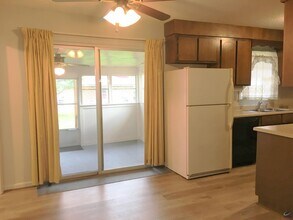 208 Ivelyn Dr in Warner Robins, GA - Building Photo - Building Photo