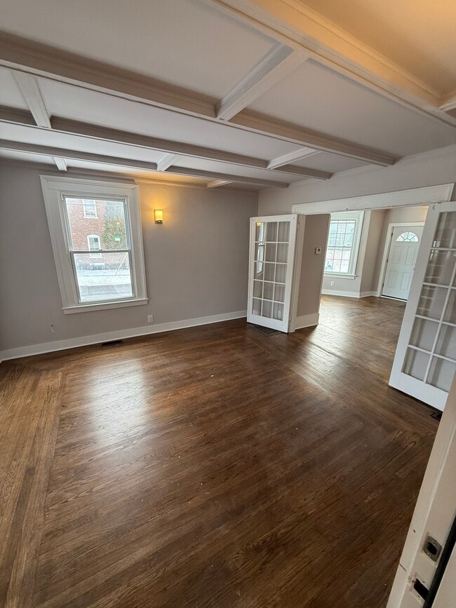 184 Church St, Unit 1 in Saratoga Springs, NY - Foto de edificio - Building Photo