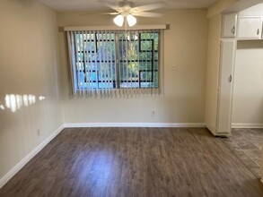 1799 Hollywood Way in Burbank, CA - Building Photo - Interior Photo