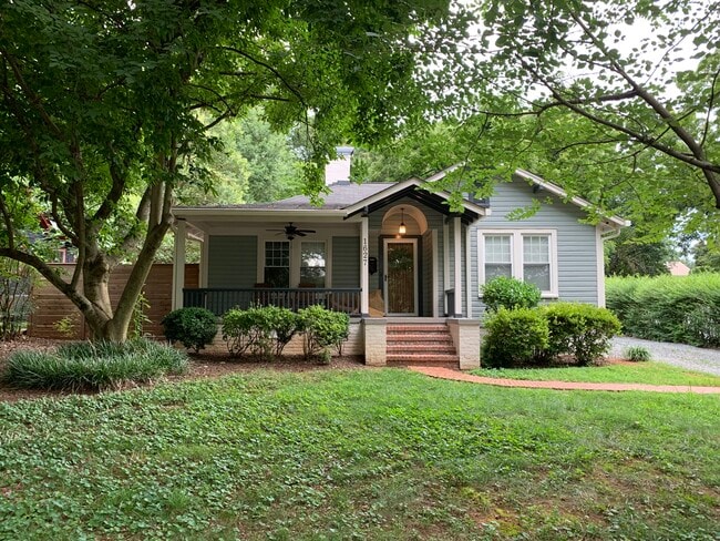 property at 1627 Nassau Blvd