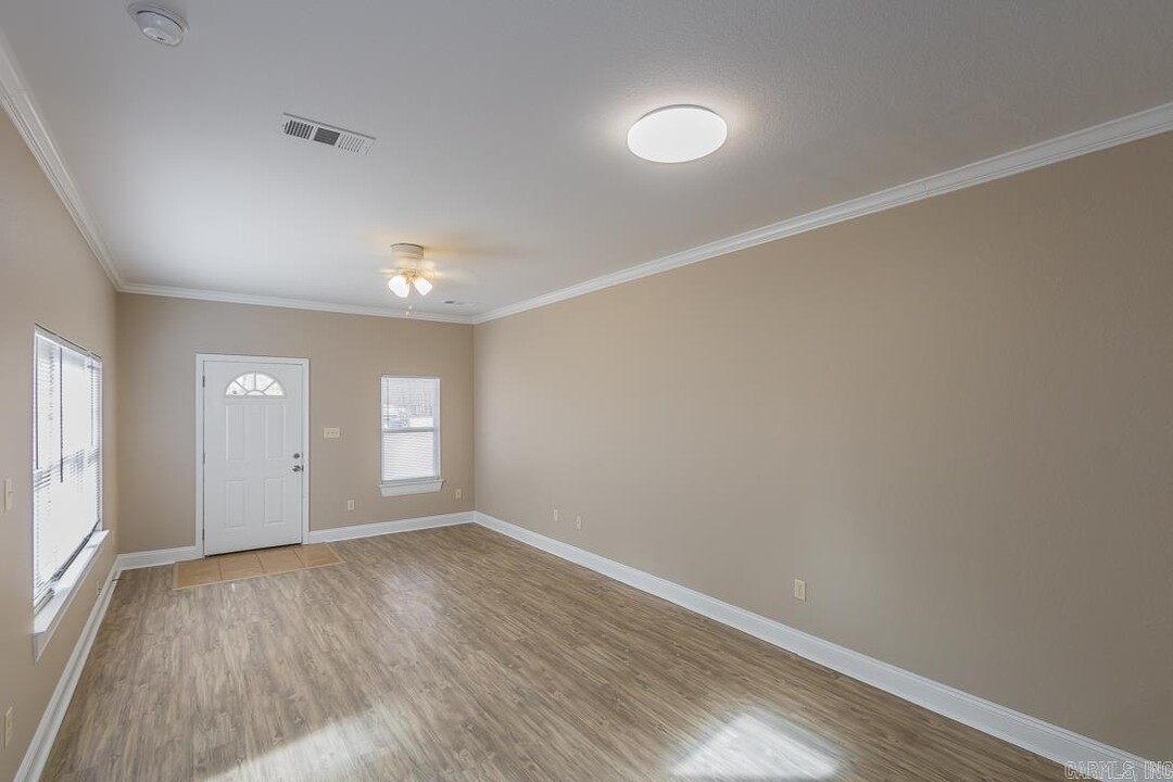 1205 Sadie Dr in Bryant, AR - Building Photo