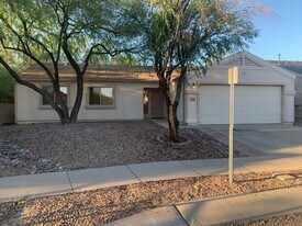 2868 S Beck Dr in Tucson, AZ - Building Photo