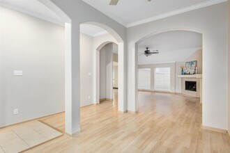 179 Greenridge Cir in League City, TX - Building Photo - Building Photo